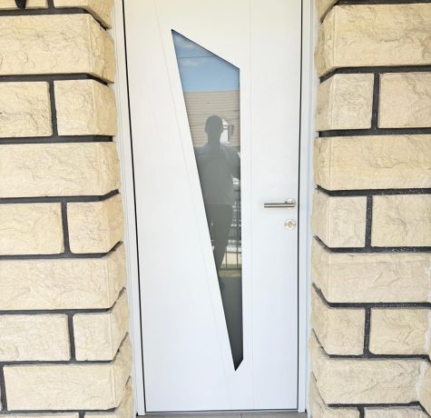 Fourniture et pose de porte d’entrée aluminium à Noisy-le-Grand — Clarté Fenêtres